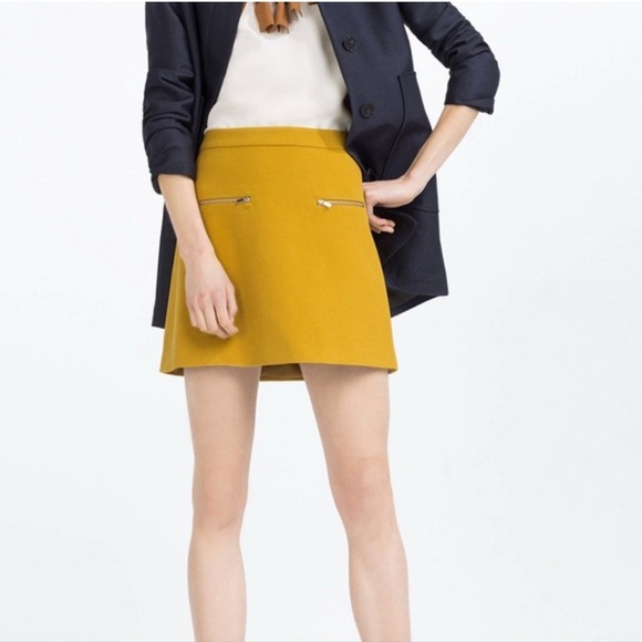 Zara Mustard Mini Skirt - Picture 1 of 4